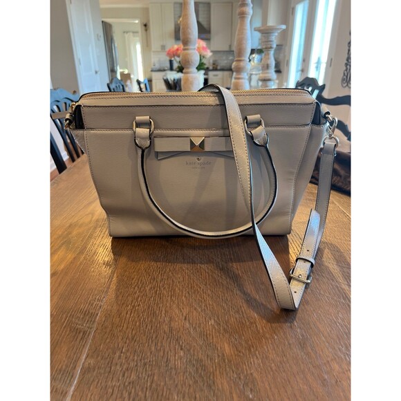 Kate Spade patent leather handbags - Picture 5 of 10